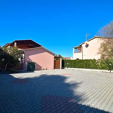 Eden - Clima, Spazio Esterno Privato E Parcheggio Coperto Hotel
