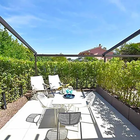 Hotel Eden - Clima, Spazio Esterno Privato E Parcheggio Coperto 3*